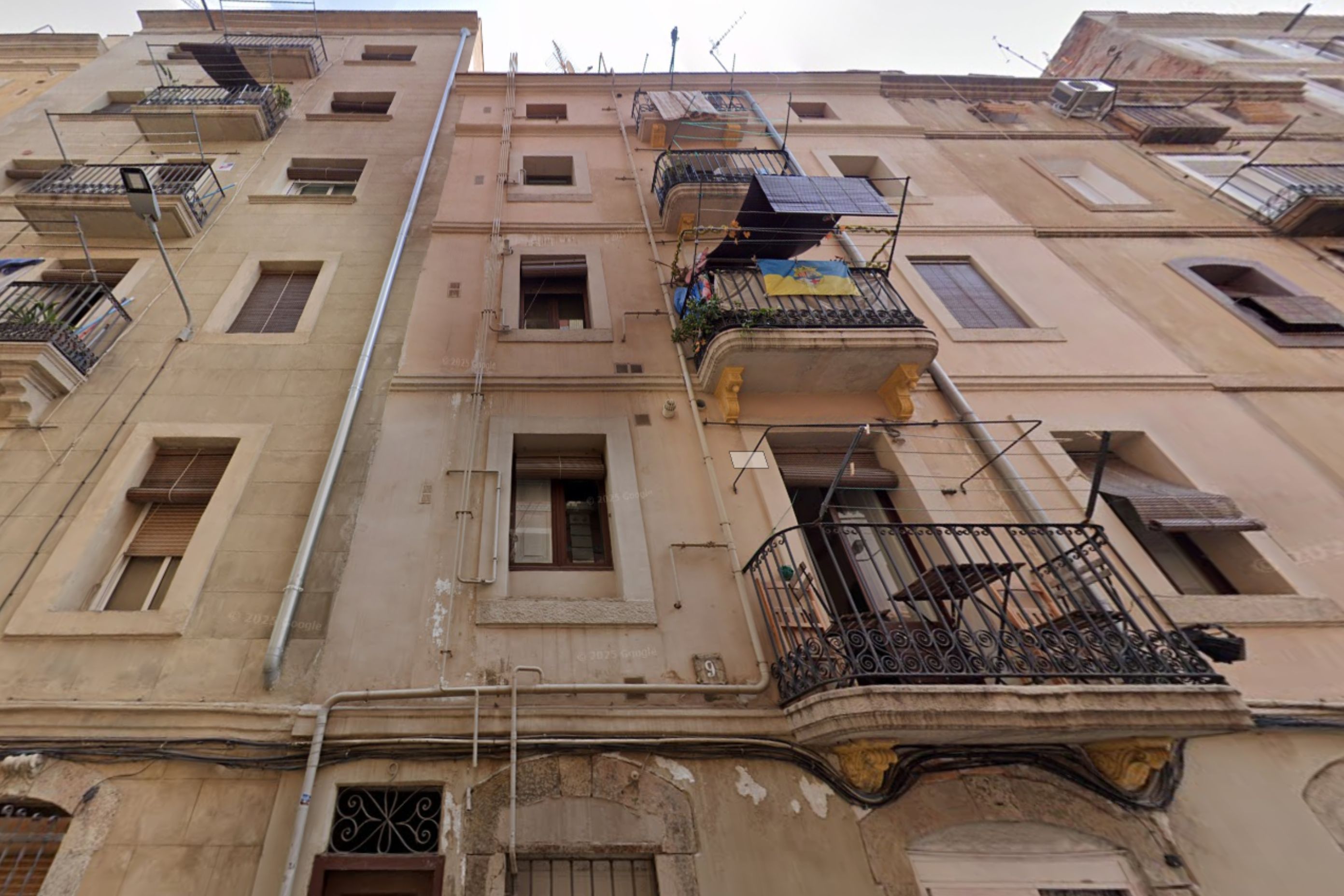 Departamento exterior con balcón en Ciutat Vella