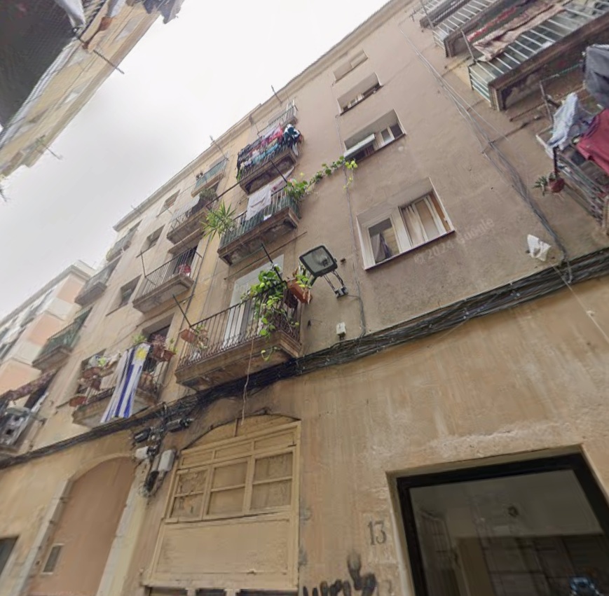 Restored flat of 55 m2 in Ciutat Vella, Raval
