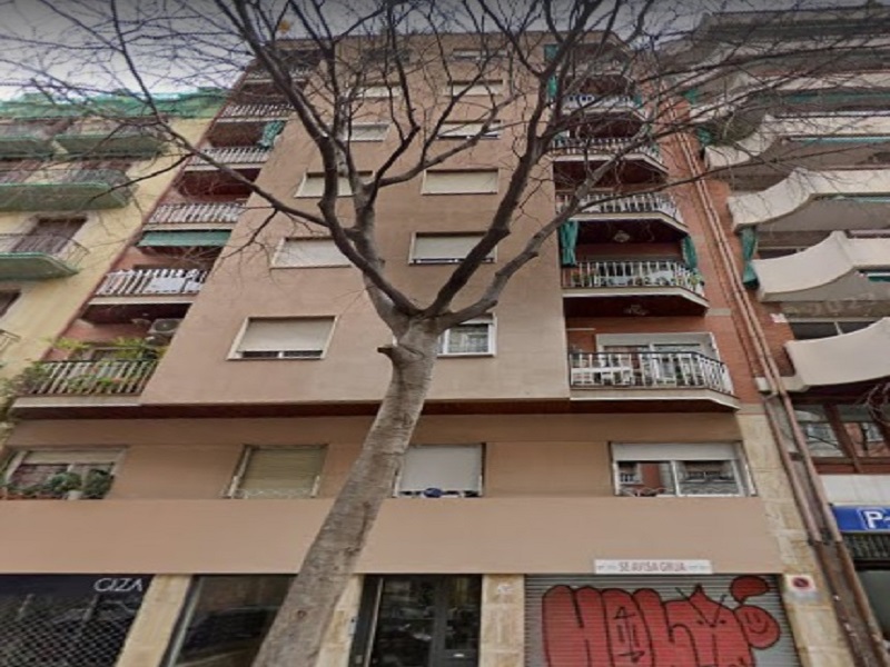 For renovation flat of 73 m2 in L'Eixample, Sant Antoni