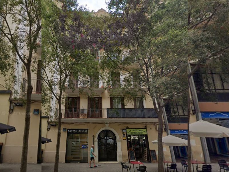Departamento reformado en finca regia con ascensor en l’Esquerra de l’Eixample, Barcelona.