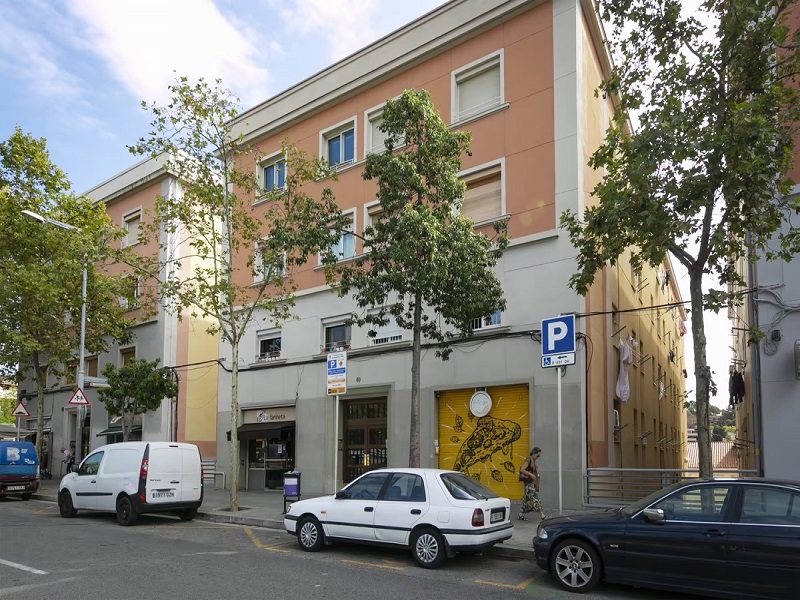 Departamento interesante como inversión, reformado, ubicado en Gracia, zona alta de Barcelona.