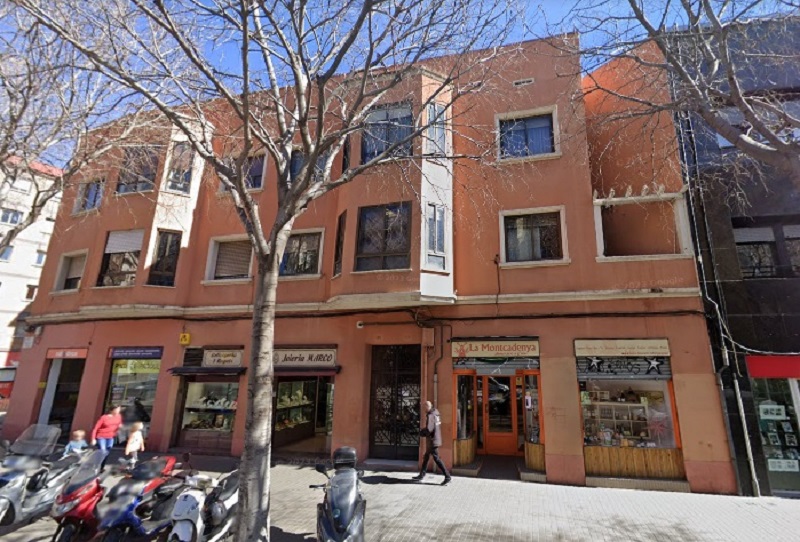 For renovation flat of 55 m2 in Sant Andreu, Congrés i els Indians