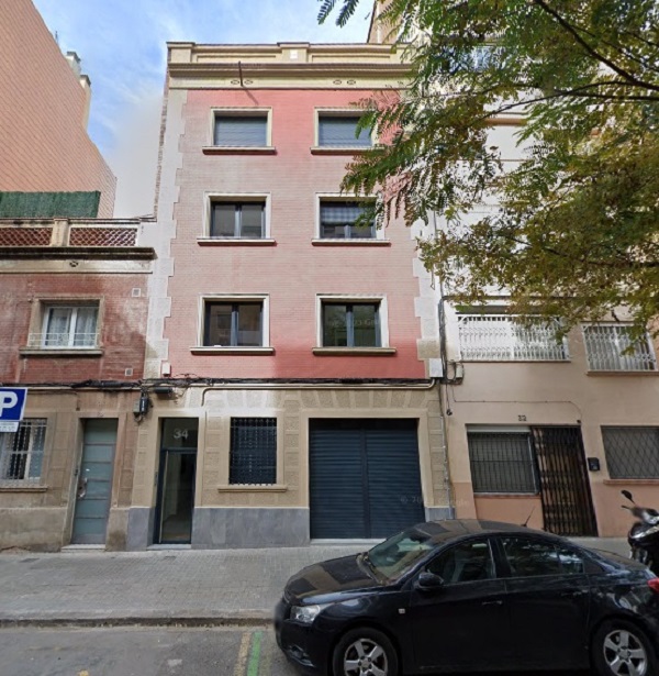 Loft nuevo a estrenar orientado hacia el mar, ubicado a una calle de importante avenida comercial de Barcelona. 