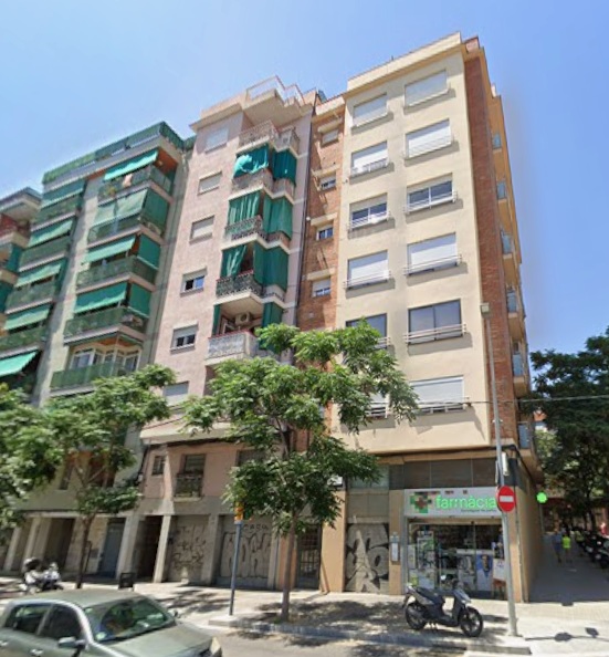 Departamento exterior con ascensor en el corazón de Sagrera